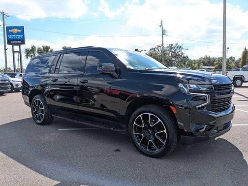 2023 Chevrolet Suburban RST