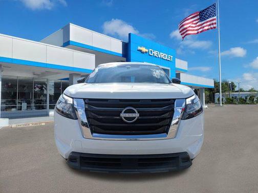 2023 Nissan Pathfinder S FWD