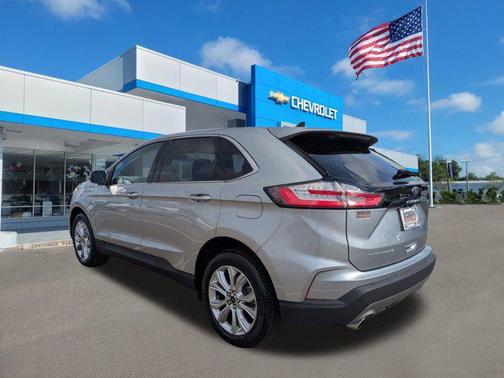 2023 Ford Edge Titanium