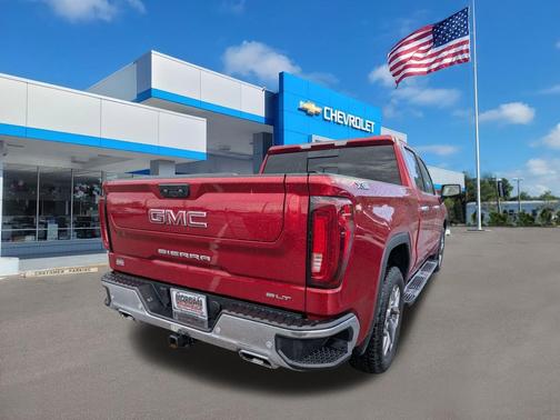 Volcanic Red Tintcoat 2025 GMC Sierra 1500 SLT