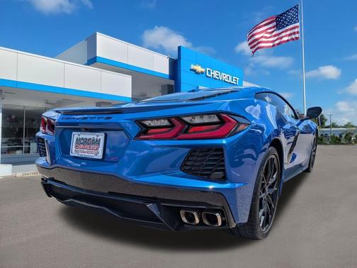 Elkhart Lake Blue Metallic 2023 Chevrolet Corvette Stingray w/2LT