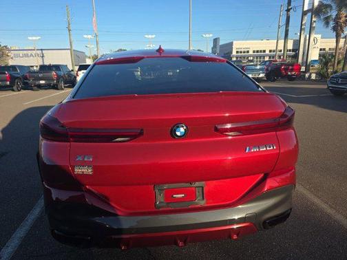 2022 BMW X6 M50i