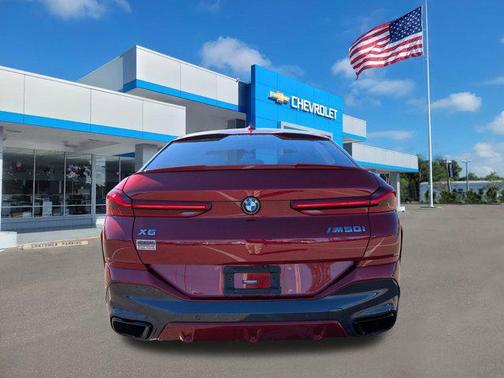 2022 BMW X6 M50i