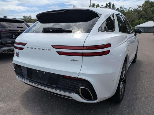 Alta White 2023 Genesis GV70 2.5T AWD