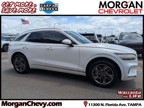 Alta White 2023 Genesis GV70 2.5T AWD