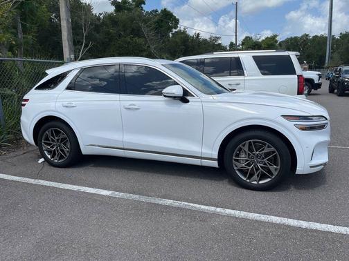 Alta White 2023 Genesis GV70 2.5T AWD