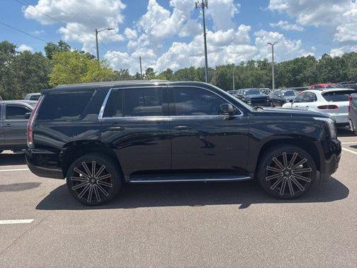 2017 GMC Yukon SLE