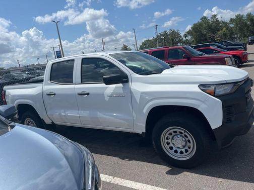 Summit White 2026 Chevrolet Colorado WT