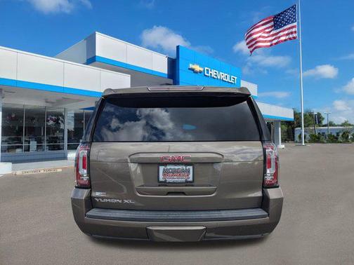 2016 GMC Yukon XL SLT
