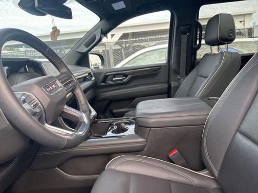 2025 GMC Yukon 2WD Elevation