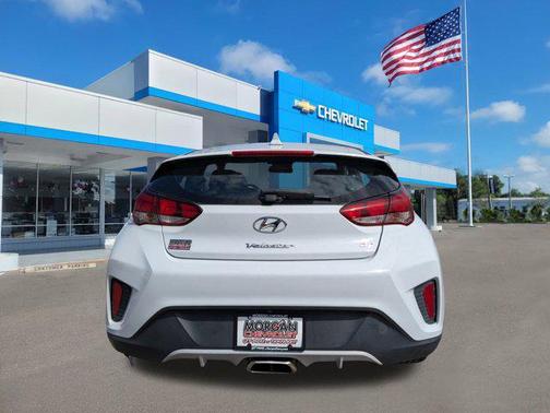 2019 Hyundai Veloster 2