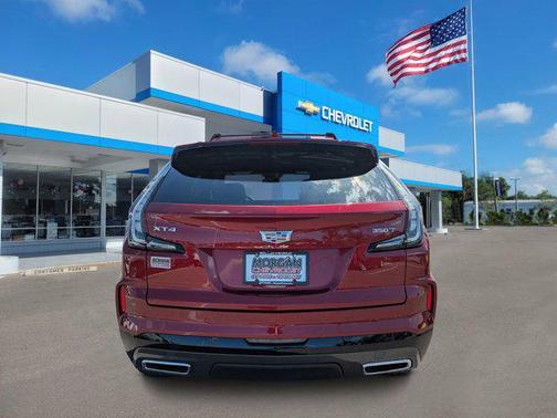 2024 Cadillac XT4 Sport