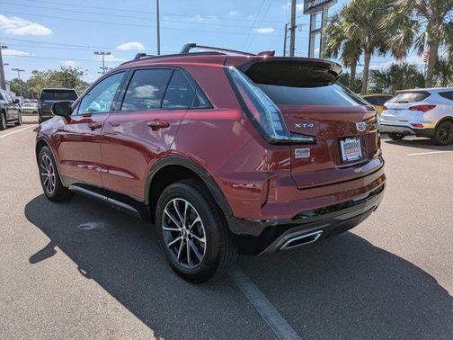 2024 Cadillac XT4 Sport