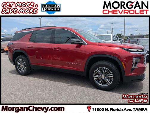 Radiant Red Tintcoat 2025 Chevrolet Traverse LT
