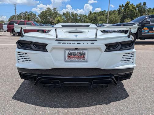 Arctic White 2024 Chevrolet Corvette Stingray w/1LT