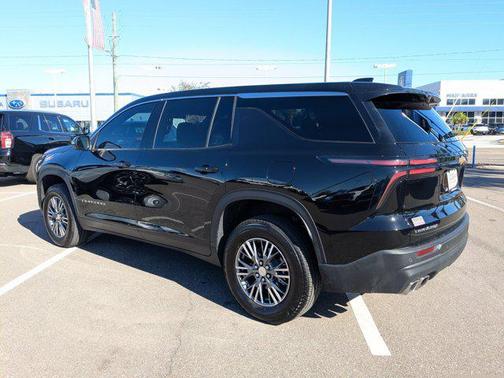 2024 Chevrolet Traverse LS