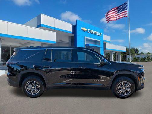 2024 Chevrolet Traverse LS