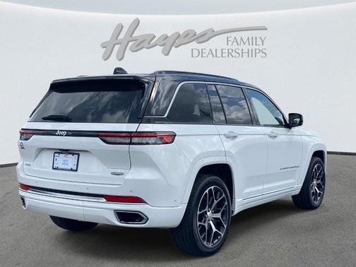 2025 Jeep Grand Cherokee Summit
