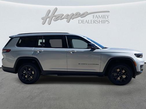 2025 Jeep Grand Cherokee L Laredo