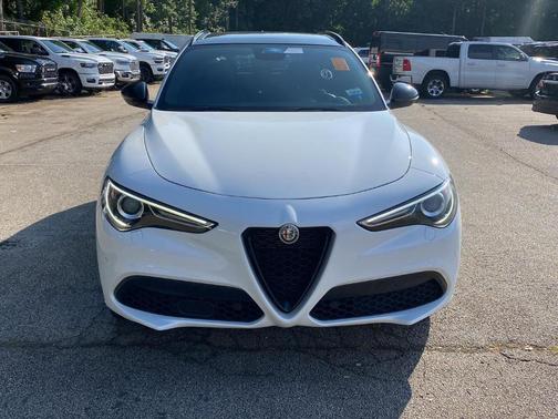 2022 Alfa Romeo Stelvio Veloce