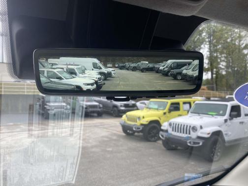 Bright White Clearcoat 2026 RAM ProMaster 1500 Low Roof