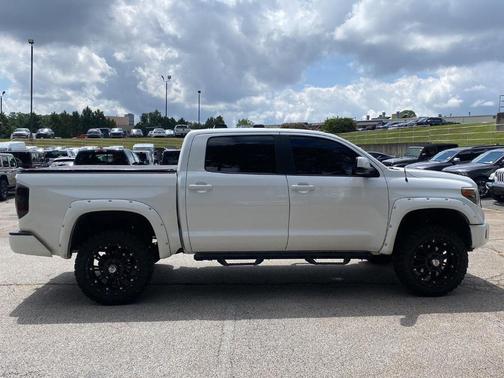 2014 Toyota Tundra SR5