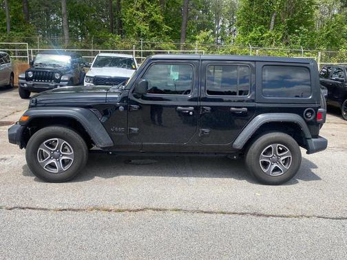2022 Jeep Wrangler Unlimited Sport
