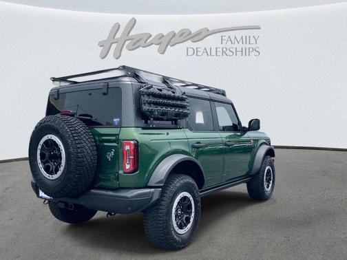 Eruption Green Metallic 2024 Ford Bronco Badlands