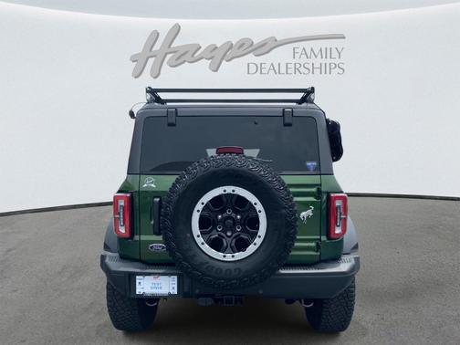 Eruption Green Metallic 2024 Ford Bronco Badlands