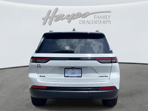 Bright White Clearcoat 2023 Jeep Grand Cherokee Limited