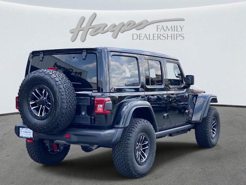 Black Clearcoat 2026 Jeep Wrangler Rubicon