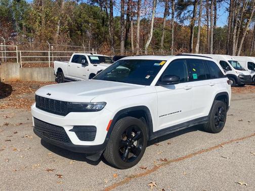 2024 Jeep Grand Cherokee Laredo