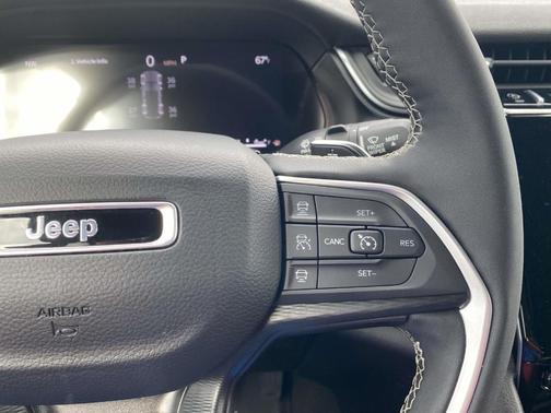 2024 Jeep Grand Cherokee Laredo