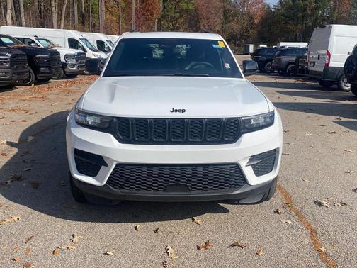 2024 Jeep Grand Cherokee Laredo