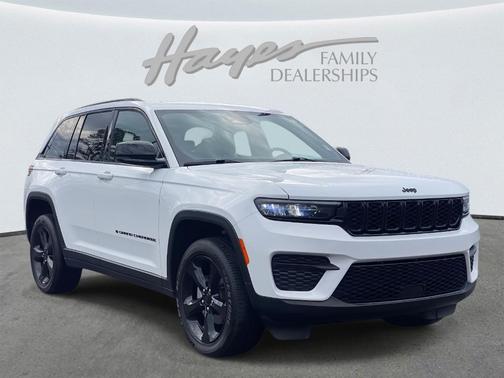 2024 Jeep Grand Cherokee Laredo