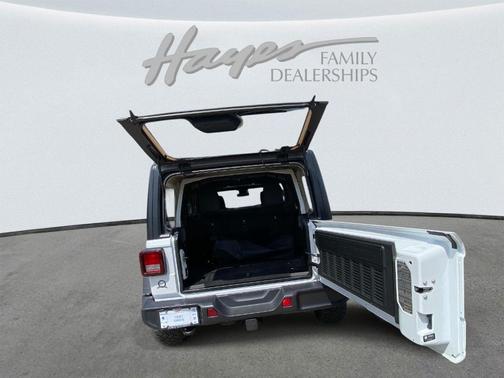 Bright White Clearcoat 2025 Jeep Wrangler Sport