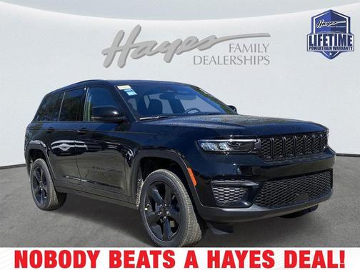 2025 Jeep Grand Cherokee Laredo