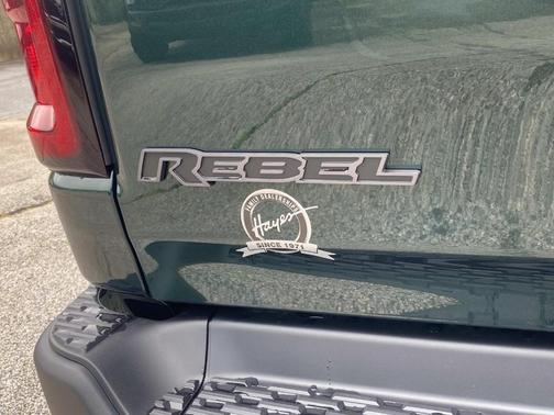 Serrano Red 2026 RAM 1500 Rebel