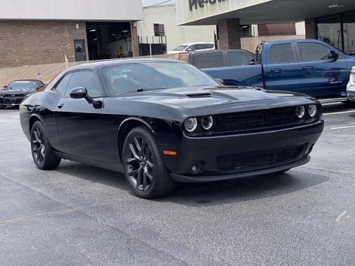 2021 Dodge Challenger SXT
