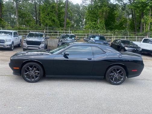 2021 Dodge Challenger SXT