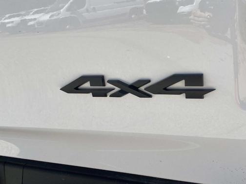 Bright White Clearcoat 2026 RAM 1500 Laramie