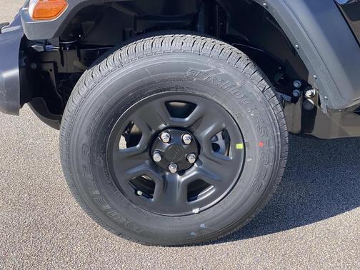 2026 Jeep Gladiator Sport