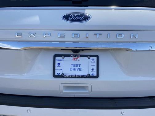 Star White 2024 Ford Expedition Max Limited