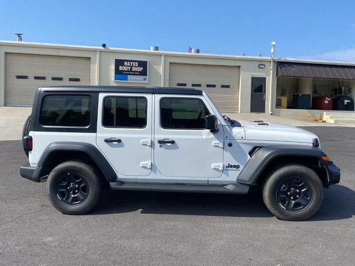 2023 Jeep Wrangler Sport