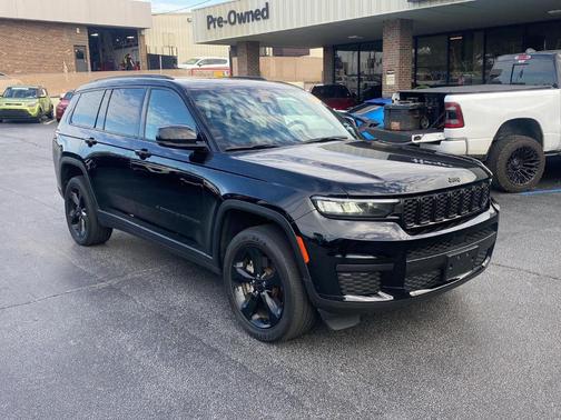 2022 Jeep Grand Cherokee L Laredo