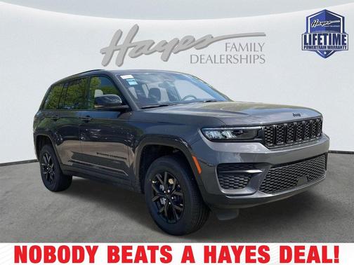 2025 Jeep Grand Cherokee Laredo
