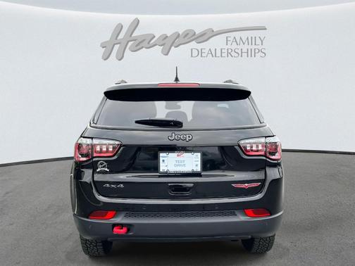 2024 Jeep Compass Trailhawk