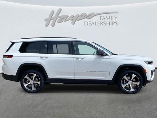 Bright White Clearcoat 2026 Jeep Grand Cherokee L Limited
