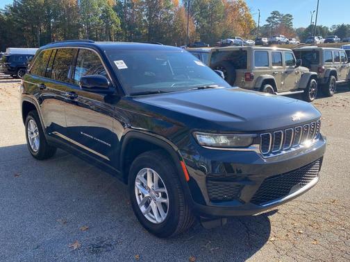 2024 Jeep Grand Cherokee Laredo X