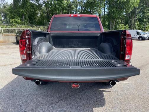 Delmonico Red Pearlcoat 2016 RAM 1500 Tradesman